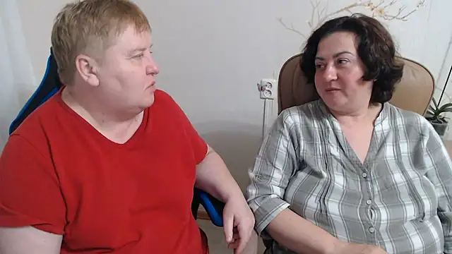 Lindy-Jeanie webcam