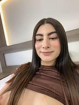 evelyn_hills webcam