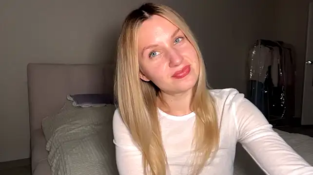 ModestaStorey webcam