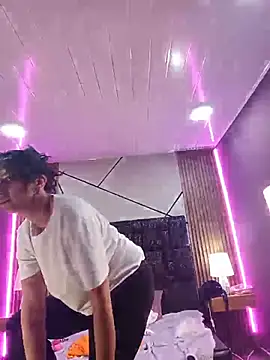 eyees_moon webcam