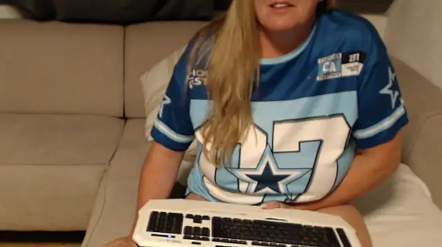 KimMitchelli webcam