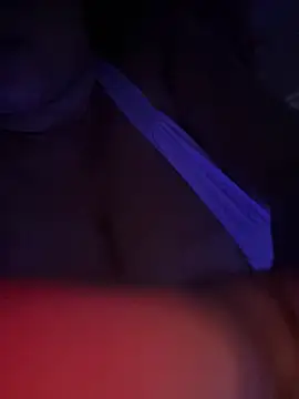 RoxiRedXXX webcam