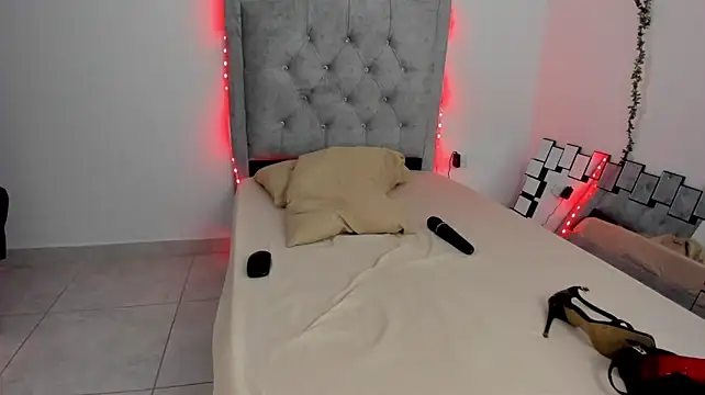 SHARONBLAKE2 webcam