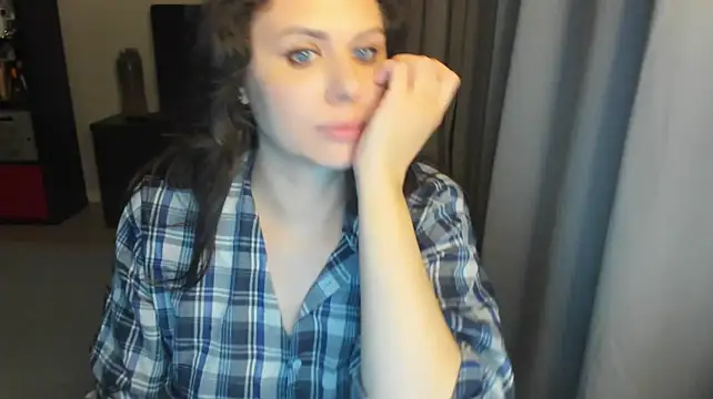 MollyCheiz webcam
