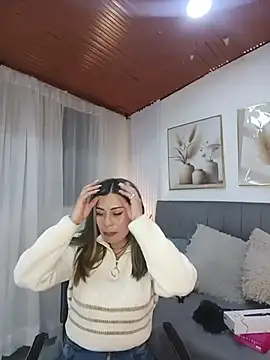 _lara1 webcam