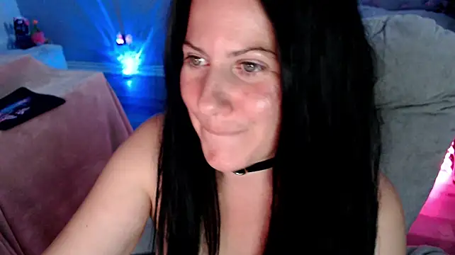 BellaStar84 webcam
