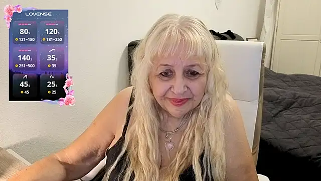 SusiLifeXXX webcam