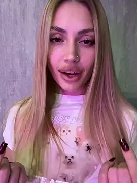 Elizabeth_Tay webcam