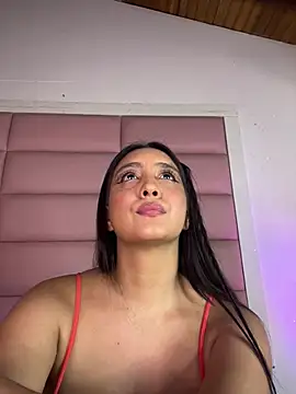 AmaranttayLunay webcam