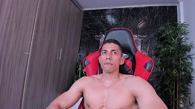 Erik_castle webcam