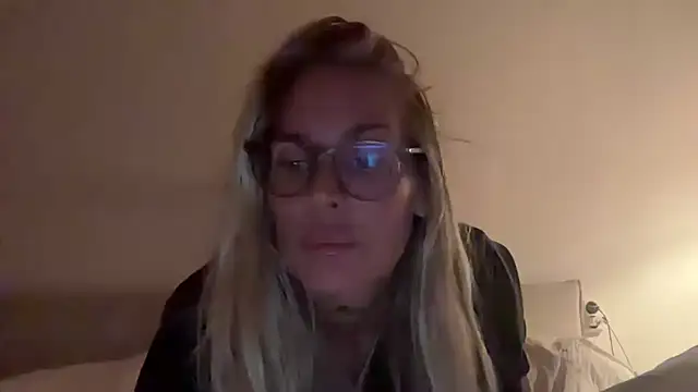 Arousing_Aria_38 webcam