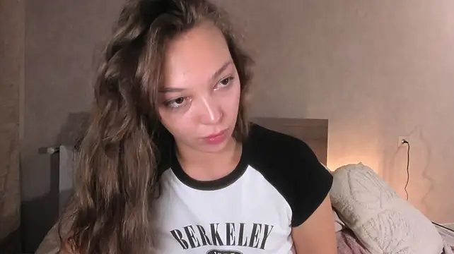 KitsuneDreams webcam