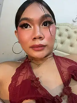 Ur_GoddessMiyaXx live on Stripchat