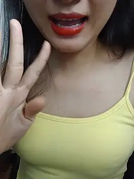 Linda_x2 webcam