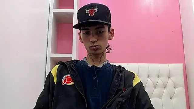 ttimy_x_boy webcam