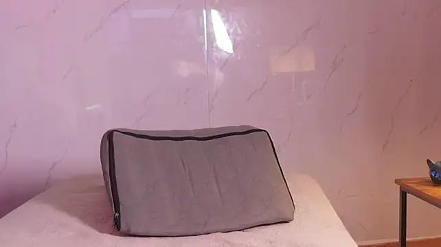 kinkyandsavage webcam