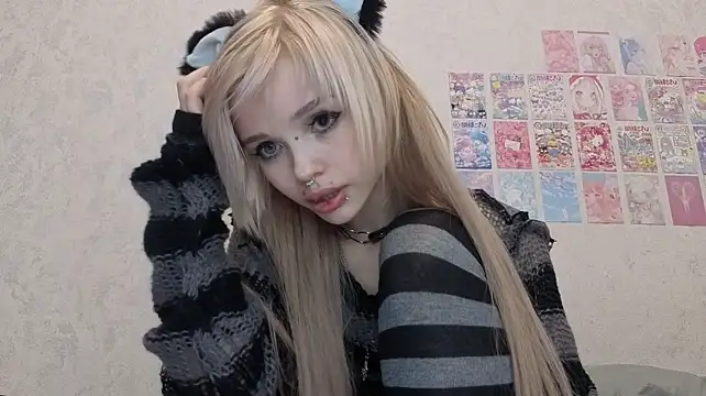 emodreamgirl live cam on StripChat