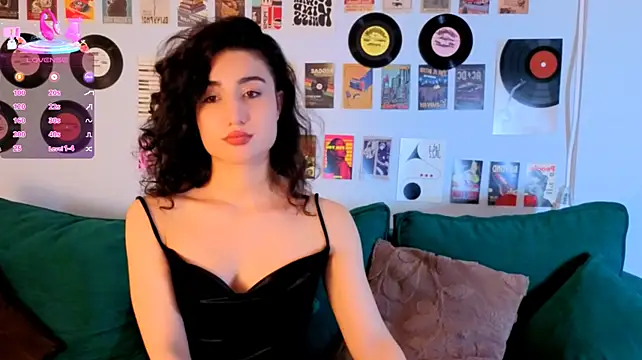 Maya_Rogerss webcam