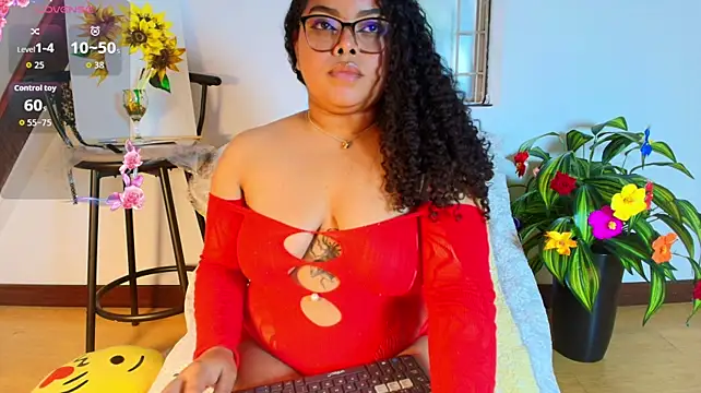 alanaa_gomezz webcam