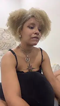 lillith_bloomy webcam