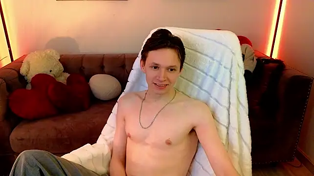 Meverik_Oushen webcam