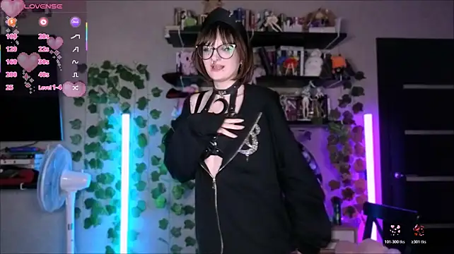 Lily_Arden webcam