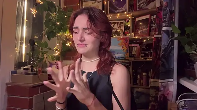 Leona_VS webcam