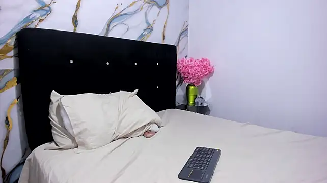 ZaharaGoldwin webcam