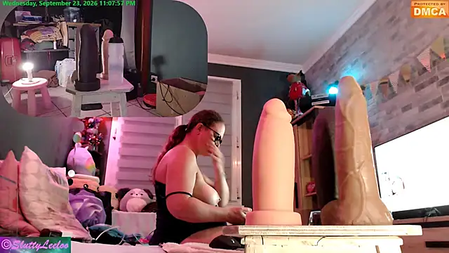 MissSluttyLeeloo webcam
