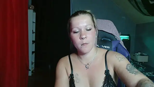 AnnaFalconeX webcam