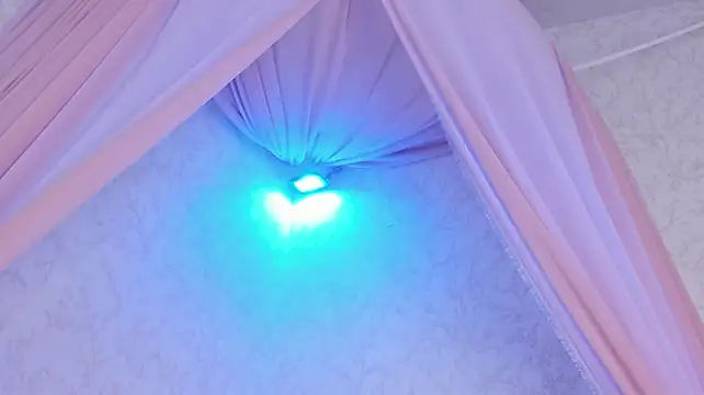 LolaGray__ webcam