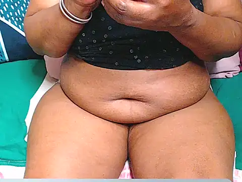 Freakyassnwildx webcam