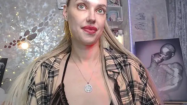 NickyAdamidi webcam