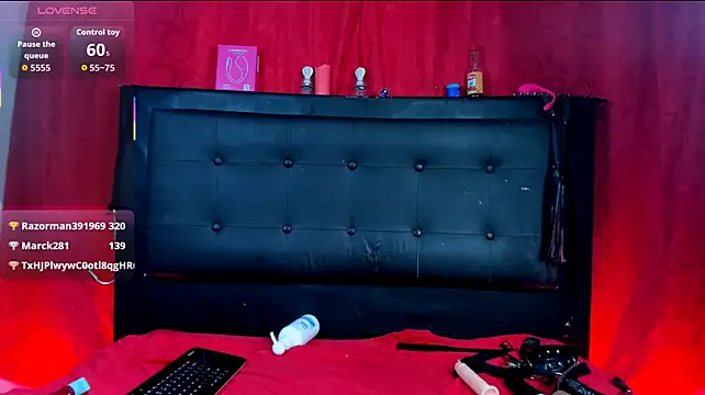 aliciaa2002 webcam