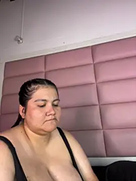 AmaranttayLunay webcam