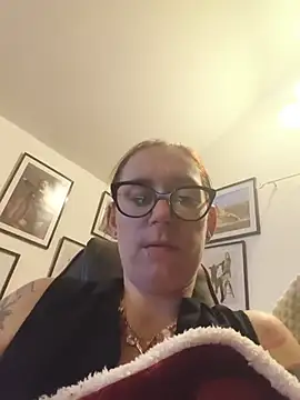 ladydivine14 webcam
