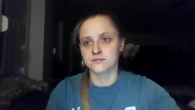 LeaWetGirl webcam