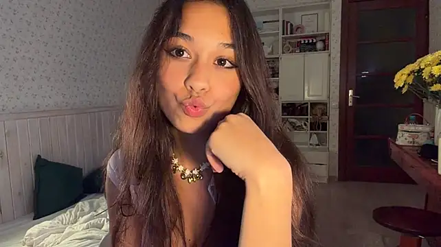 ReynaMccarron webcam