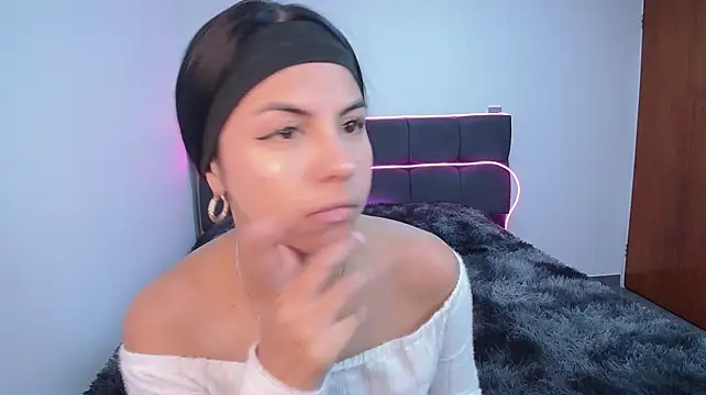 starlitpeachy06 webcam