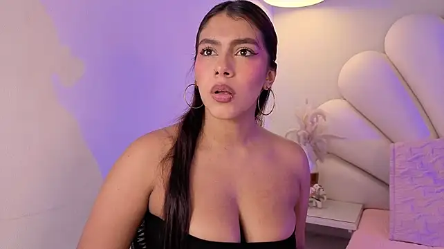 SiennaMoore webcam