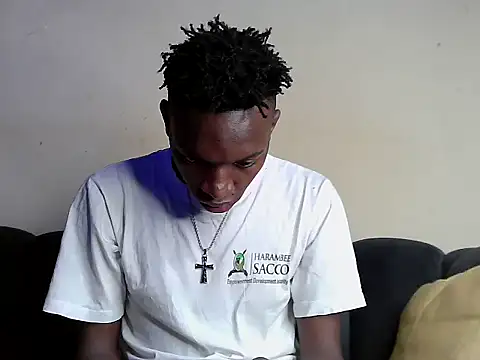 JewelFuckEntertainer212