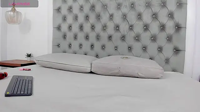 coonie_paige live cam preview