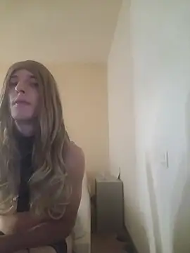 Lolasoumise live cam on StripChat