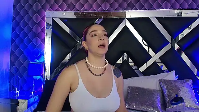 victoriaa_lee_ webcam