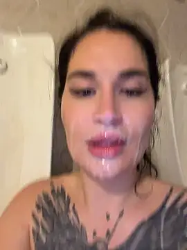 TattooGirlAlia live room snapshot on Stripchat