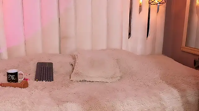 Megan_Do_Santos live cam on StripChat