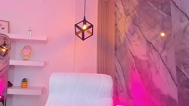 IsabellaMonet webcam