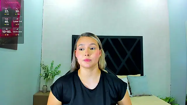 Emmaa_white_