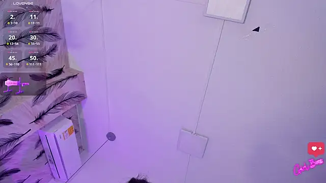 charlotsweett_ live cam on StripChat