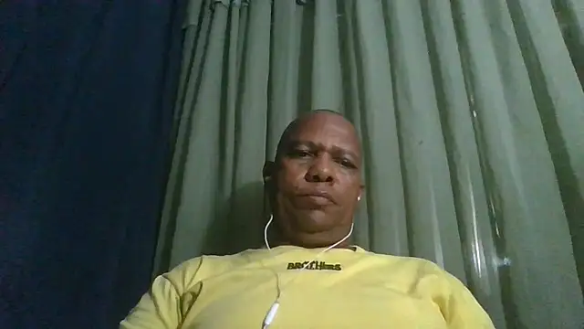 bigblackcock75 webcam